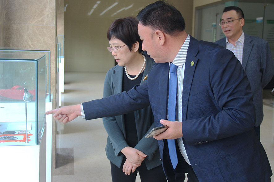 中國輕工業(yè)聯(lián)合會,何燁女士,大族粵銘激光集團