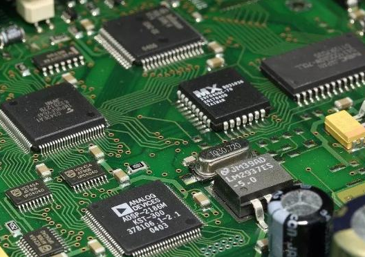 技術創新是激光分板機品牌發展的基礎