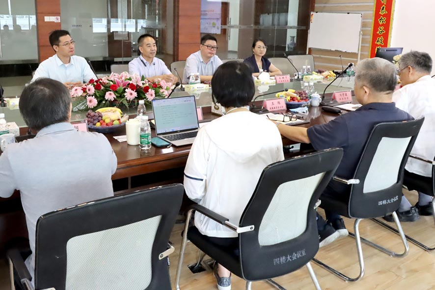中國機床工具工業(yè)協(xié)會行業(yè)發(fā)展委員會王旭主任一行 蒞臨粵銘激光集團考察調(diào)研