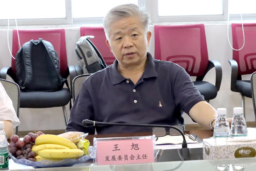 中國機床工具工業(yè)協(xié)會行業(yè)發(fā)展委員會王旭主任一行 蒞臨粵銘激光集團考察調(diào)研