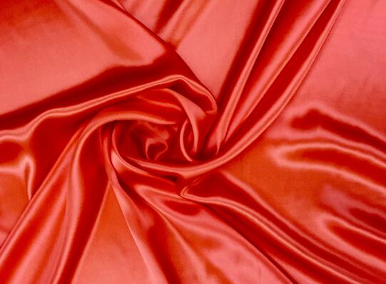 絲綢激光切割機(jī)，糾偏切割就是這么絲滑