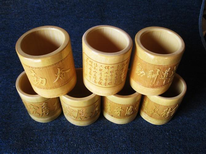 旋轉<a href=http://m.wxol.cc target=_blank class=infotextkey>激光雕刻機</a>.jpg