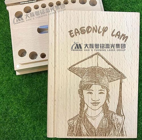 照片激光機留下烙印