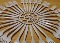 激光切割機高效切割塑料水口，你值得擁有