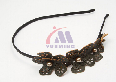 發飾皮革鏤空樣品