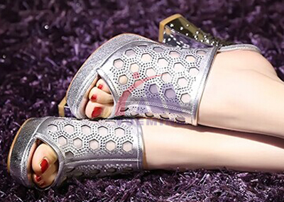 <a href=http://m.wxol.cc/chanpin/83.html target=_blank class=infotextkey><a href=http://m.wxol.cc/chanpin/60.html target=_blank class=infotextkey><a href=http://m.wxol.cc/chanpin/60.html target=_blank class=infotextkey>皮革激光切割</a></a></a>.jpg