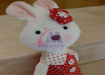 毛絨布料<a href=http://m.wxol.cc target=_blank class=infotextkey>激光切割機</a>.jpg