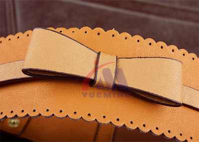 <a href=http://m.wxol.cc/chanpin/78.html target=_blank class=infotextkey>皮料激光切割</a>02.png